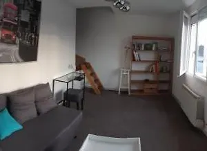 https://duplex-a-5-min-aeroport-orly-15-min-paris-apartment.fr-paris.fr